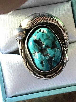 Opulent Vintage Native American Navajo Spiderweb Turquoise Sterling Silver Ring