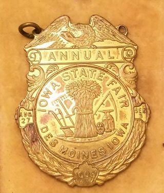 Antique 1909 Iowa State Fair Annual Des Moines Badge Medal By Schwaabs & Son