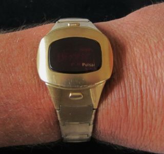 Pulsar P4 Gold Filled Digital Led Vintage Time Computer Watch Solid Band Mens