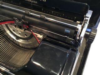 Vintage Underwood Champion Portable Typewriter with Case 6