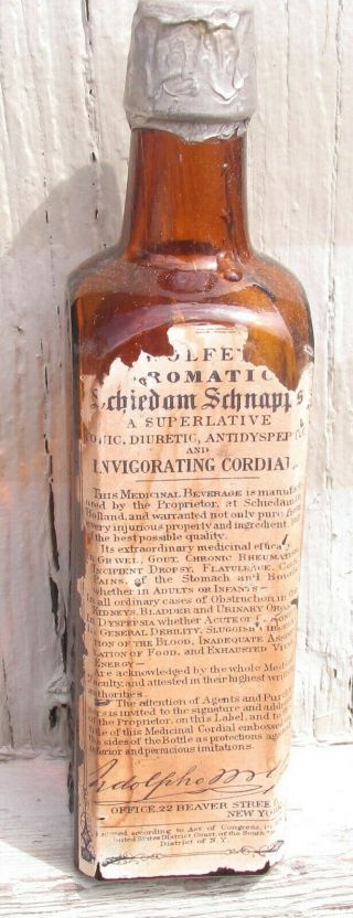 Rare Antique Udolpho Wolfes Aromatic Schnapps Amber Bottle - Never Opened