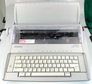 Brother Gx - 6750 Daisy Wheel Electronic Typewriter Vintage Keyboard Printer