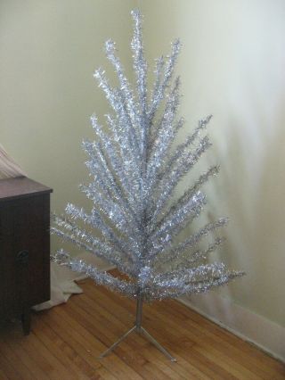 Vintage 50s 60s Midcentury Modern 6 ' Silver Aluminum Christmas Tree 67 Branches 6