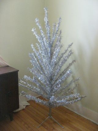Vintage 50s 60s Midcentury Modern 6 ' Silver Aluminum Christmas Tree 67 Branches 8
