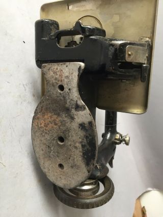 Antique Industrial singer 24 - 3 chainstitch felt sewing machine iron 6