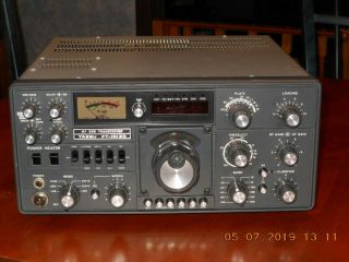 1970 ' s Vintage Yaesu FT - 101ZD HF SSB Transceiver HAM Radio w/mic 8