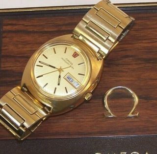 Vintage Omega Megaquartz 32 Khz Swiss Made Gold Plated Watch With Omega Case