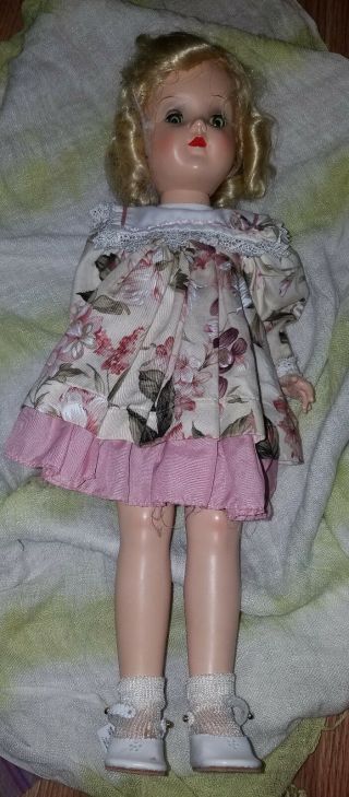 Vtg P - 92 Ideal Toni Bride 19 " Hard Plastic Doll W/ 8 Outfits And Shoes