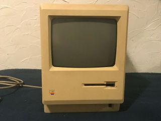Vintage Macintosh 512K (M0001W) Computer,  Keyboard,  Mouse,  and Disk Driver 6