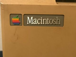 Vintage Macintosh 512K (M0001W) Computer,  Keyboard,  Mouse,  and Disk Driver 8