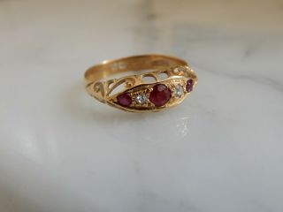 A 18 CT GOLD ANTIQUE ART DECO RUBY AND DIAMOND FIVE STONE RING 4