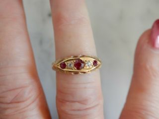 A 18 CT GOLD ANTIQUE ART DECO RUBY AND DIAMOND FIVE STONE RING 8