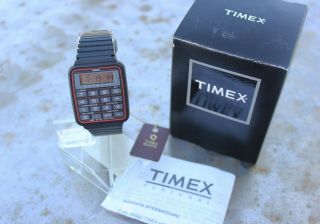 Nos Rare Vintage Timex Retro Gadget Calculator Alarm Digital Watch