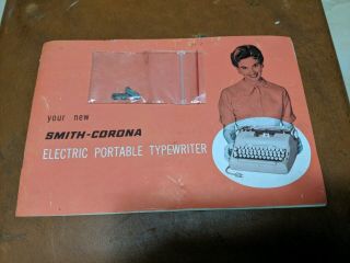 Vintage 1950s Smith Corona 5TE - Portable Electric Typewriter - GREEN Case & Key 7