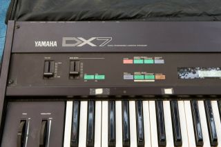 Vintage 1980 ' s Yamaha DX - 7 61 Keys Analog Keyboard Synthesizer - Black 3