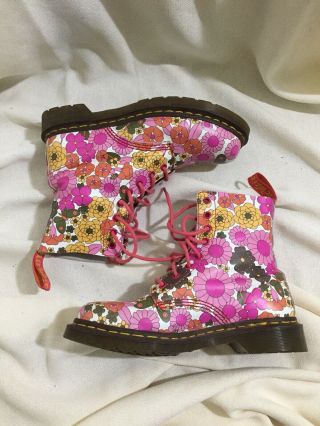Dr Martens Pascal Boots Vintage Daisy Pink Rose Size Uk 6 Us 8