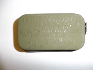 B0122 Ww 2 Us Od Metal Carlisle Bandage Can First Aid Packet W5b