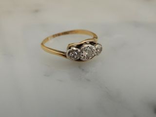 A Stunning Antique Art Deco 18 Ct Gold & Plat Diamond Three Stone Ring