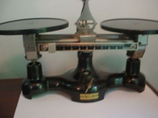 Vintage W.  M.  Welch Scientific Company Grams Balance Scale