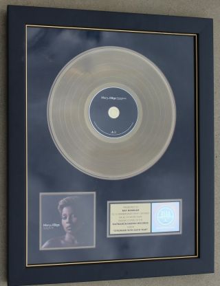 Rare Mary J.  Blige Stronger With Each Year Gold Record 500,  000 Sales Award Riaa