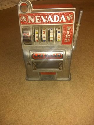 Vintage Slot Machine.  Entertainment Casino Last Vegas Nevada