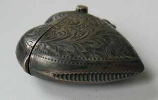 Antique British Sterling Silver Heart - Shaped Vesta Case c.  1909 4