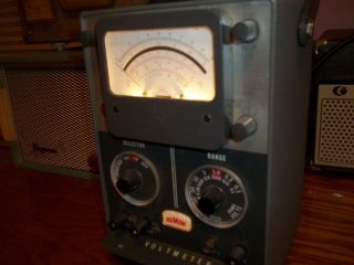 VINTAGE Dumont 405 Vacuum Tube Voltmeter,  Mod.  440 Type 447,  120 V,  50 - 400 Hz 2