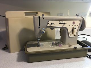 Vtg Singer Sewing Machine Model 237 Fashion Mate Case & Accessories Heavy Duty