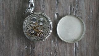 SOUTH BEND DOUBLE ROLLER POCKET WATCH WITH CHAIN 17J GRADE 411 SER.  1117984 RUNS 6