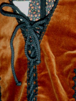 VTG Gunne Sax dress by Jessica S.  F.  rust brown velvet cuffs Vneck laceup bodice 6