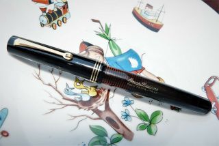 Vintage Omas Lucens Medium Size Italian Fountain Pen Gold Nib