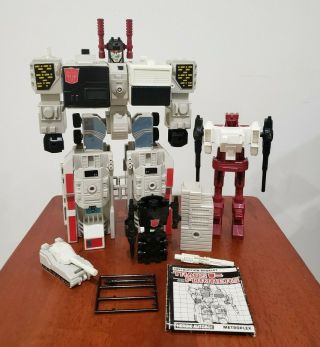 Vintage 1985 Transformers G1 Metroplex Near Complete Rubber Tire Version