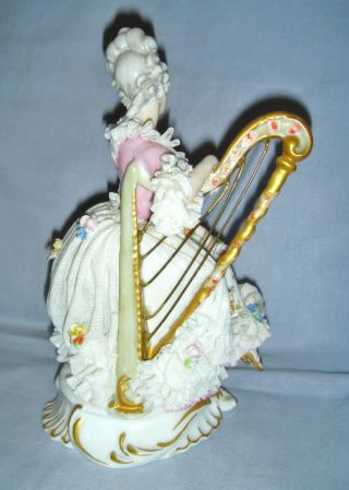 PRETTY VINTAGE CAPODIMONTE PORCELAIN SEATED LACE LADY FIGURINE PLAYING GOLD HARP 4