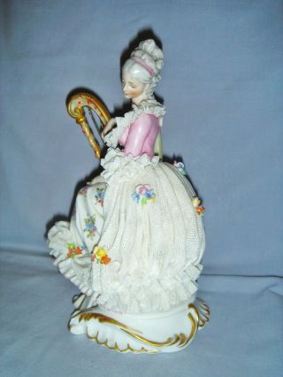 PRETTY VINTAGE CAPODIMONTE PORCELAIN SEATED LACE LADY FIGURINE PLAYING GOLD HARP 6