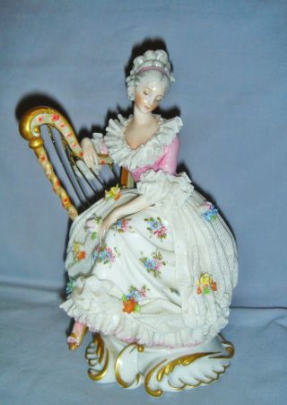 PRETTY VINTAGE CAPODIMONTE PORCELAIN SEATED LACE LADY FIGURINE PLAYING GOLD HARP 7