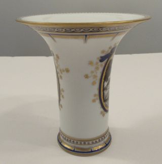 Vintage Nymphenburg porcelain King’s Service 6” vase Munich Lustheim/Planegg 8