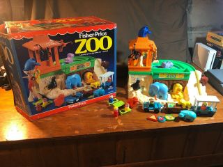 Vintage 1984 Fisher Price Little People Play Family Zoo,  916 - Complete W/ Box