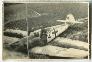 German Wwii Archive Photo: Fallen Down Luftwaffe Messerschmitt Bf 109 Aircraft