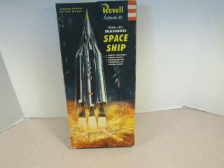 Vintage 1957 Revell Xsl - 01 Manned Space Ship H - 1800:198 Shuttle Rocket Model Kit