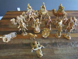Vintage 1983 Fontanini Made In Italy Nativity Scene Set Of 17 In Cond.