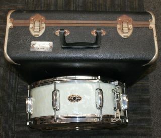Vintage Slingerland Snare Drum 5.  5x14 White Marine Pearl With Case