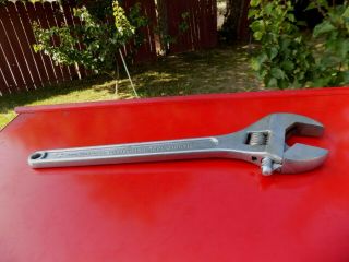 Vtg.  Diamond Tool & Horseshoe Co.  18 " Adjustable Wrench Forged Diamalloy Steel