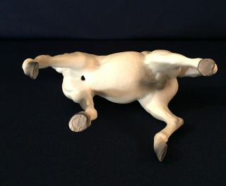 Vtg.  Hagen - Renaker DW Ceramic ' Turning Arab ' Arabian Horse Figurine.  White, 9