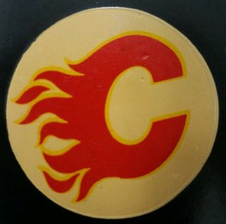 Calgary Flames Vintage Viceroy Made In Canada Nhl Approved Official Game Puck