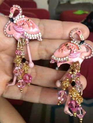 Exquisite Vintage Lunch At The Ritz Pink Enamel Rhinestone Flamingo Earrings