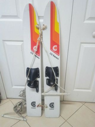 Vintage Cypress Gardens Cg Trainer Waterskis 45 " White W/ Long Rope & 2 Handle