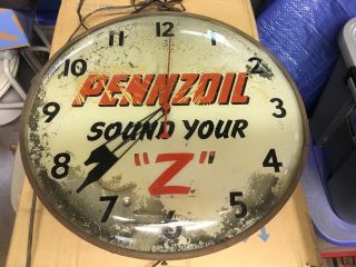 Vintage Pennzoil Motor Oil Round Face Clock,  Pam Clock Co.  Sound Your Z