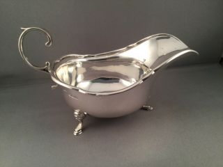 George V Solid Silver Sauce Boat,  Sheff 1925,  202.  2g,  Not Scrap,  Resell
