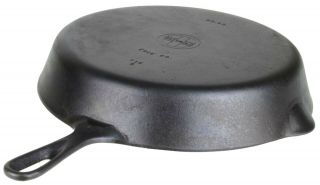 Vintage Griswold Small Logo No 10 (716S) Cast Iron Skillet in Restored Cond 2