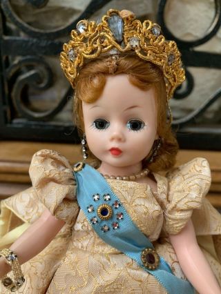 Rare Vintage Madame Alexander Englands Queen Elizabeth Cissette Doll Coronation